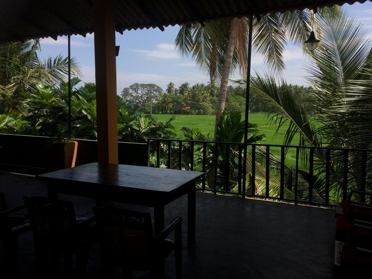 Hotel View Point Tissamaharama Esterno foto
