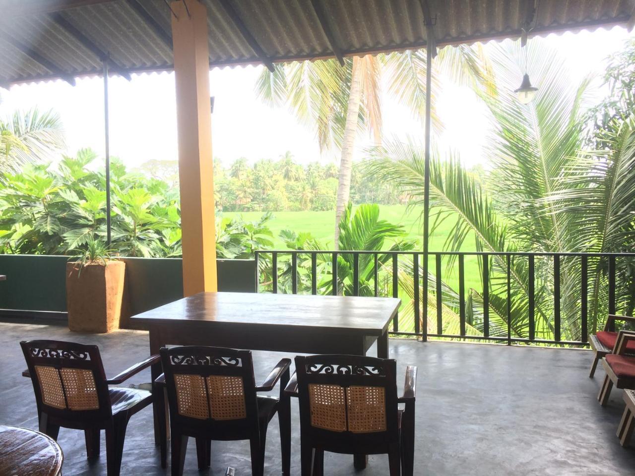 Hotel View Point Tissamaharama Esterno foto